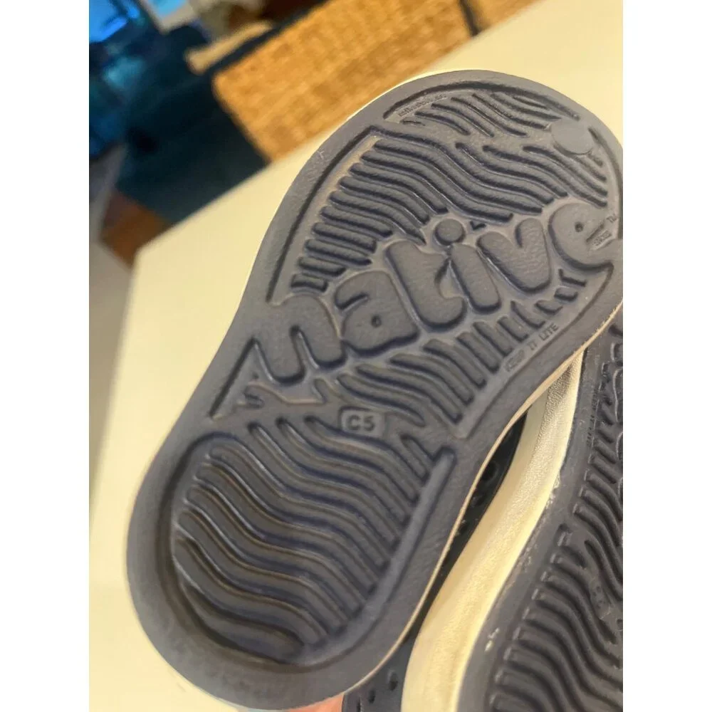 Native Kids Jefferson Slip-On Shoes Navy & White C5 Lightweight Perforated Rubbe